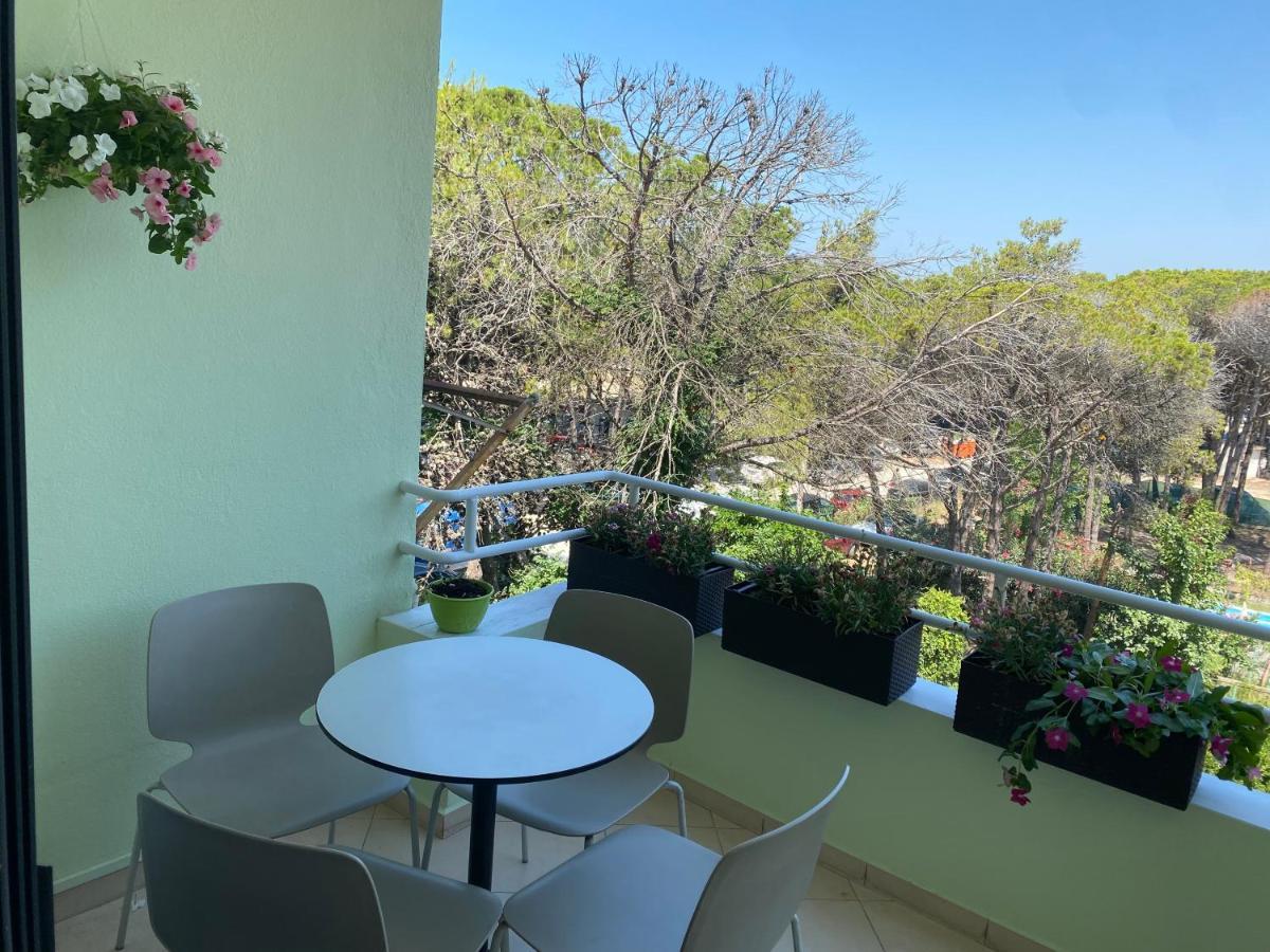 Cheerful 2-Bedroom Apartment In Golem Golem  Exterior photo